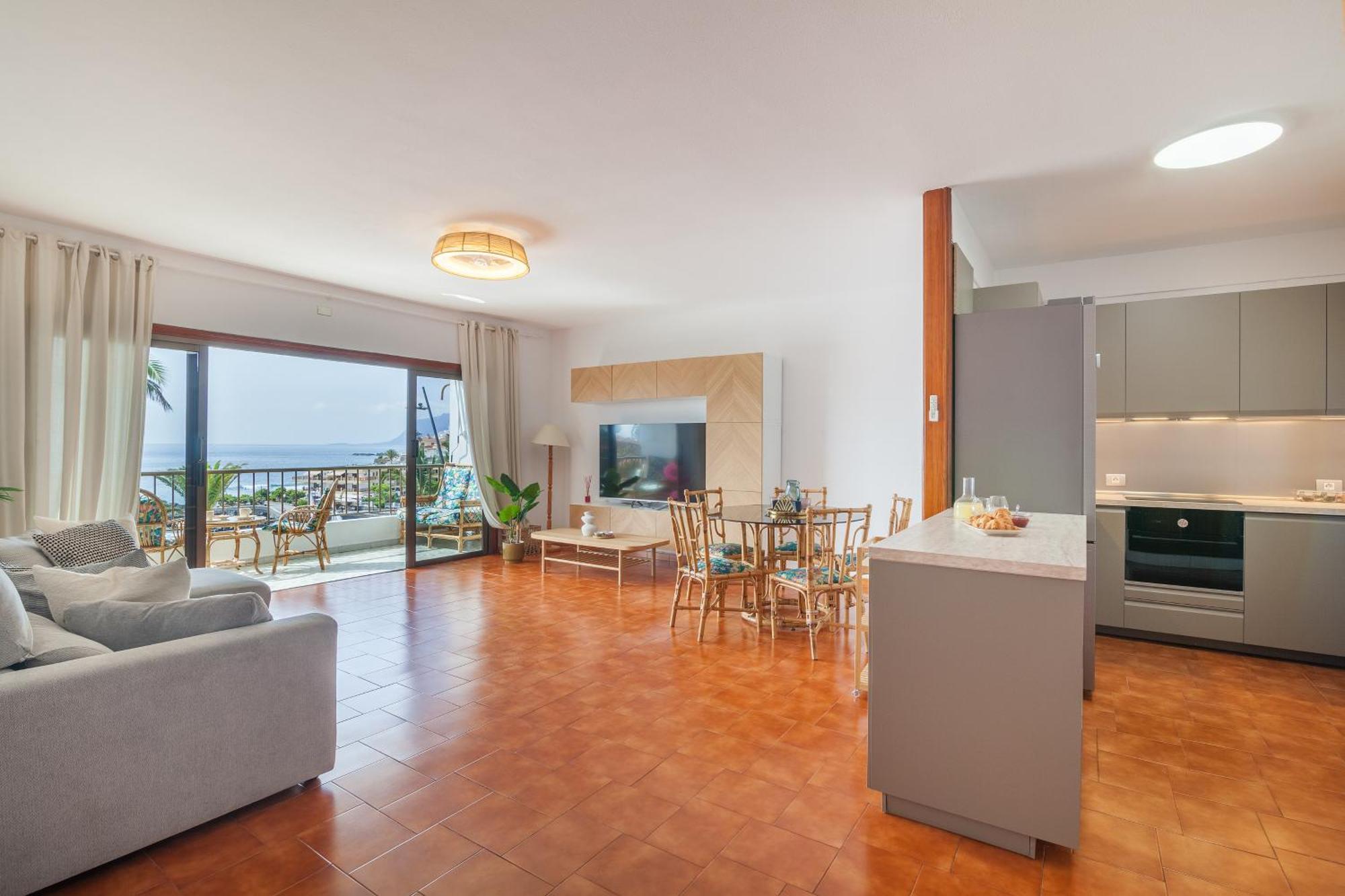 푸에르토 데 산티아고 Casa De Franco - Ocean View, Terrace, Balcony, 50M From Playa La Arena, Fibre Net 아파트 외부 사진
