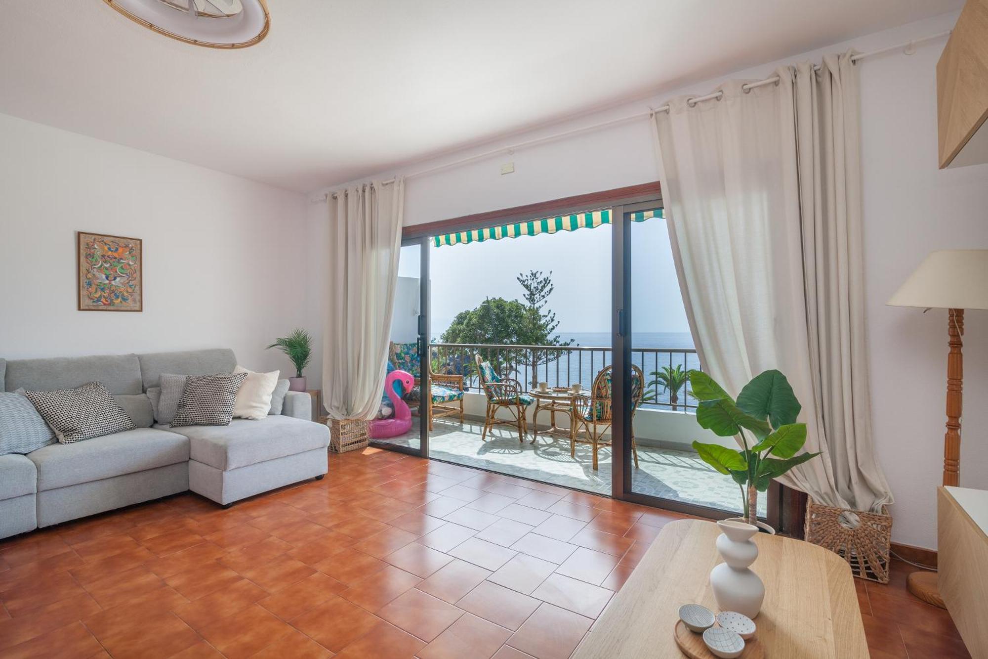 푸에르토 데 산티아고 Casa De Franco - Ocean View, Terrace, Balcony, 50M From Playa La Arena, Fibre Net 아파트 외부 사진